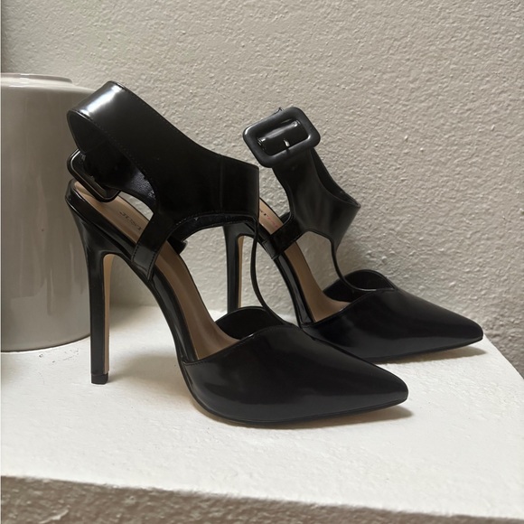 JustFab Cyndal Women’s Black Pointed Toe Ankle Strap Stiletto Heels – Size 7.5 - Picture 1 of 5
